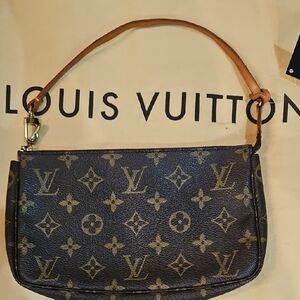 Louis Vuitton Black and Gold Monogram Shoulder Bag